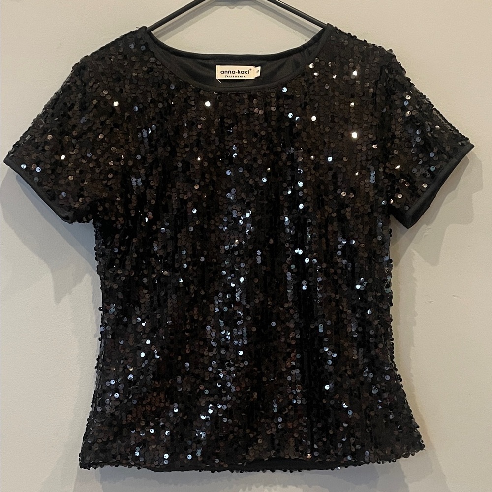 Black Sequin Women's Top small like new pullover